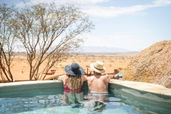 ultimate-safaris-namibia-eBUQCgO4z5U-unsplash(1).jpg
